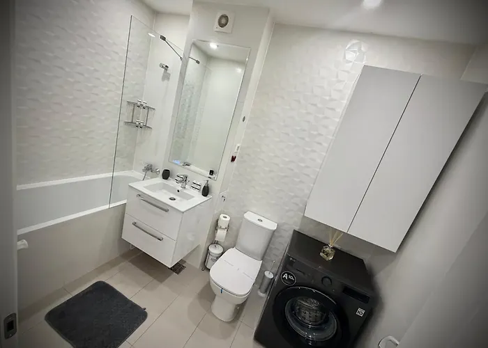 Hils Pallady Apartament